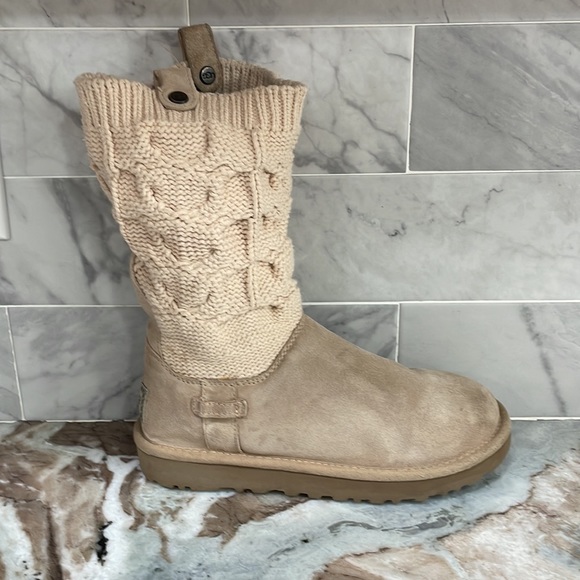 GUC UGG SAELA Knit Suede Cable Sweater Sheepskin Driftwood Cuff BOOTS Size 7 - Picture 9 of 16